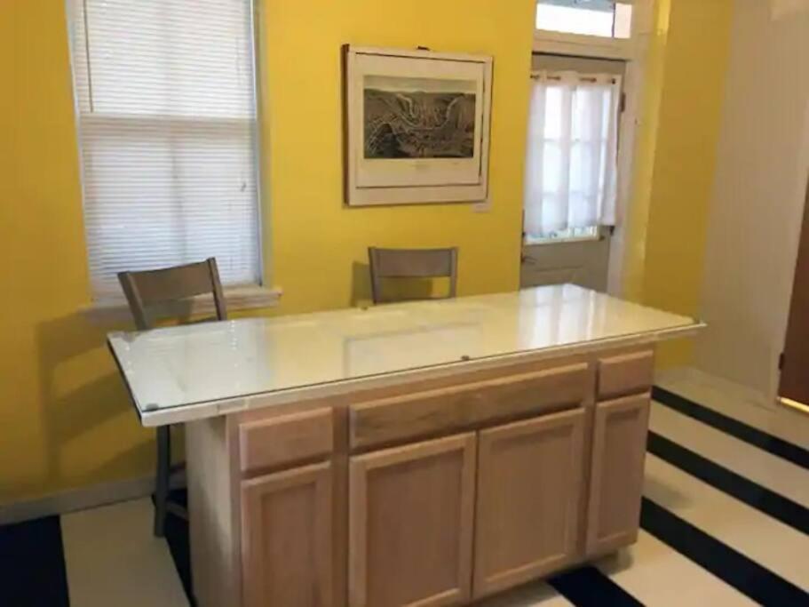 Escape On Hambright'S Alley! Walk 2 Everything! Cyclists Welcome! 1St Fl Unit A Cumberland Luaran gambar